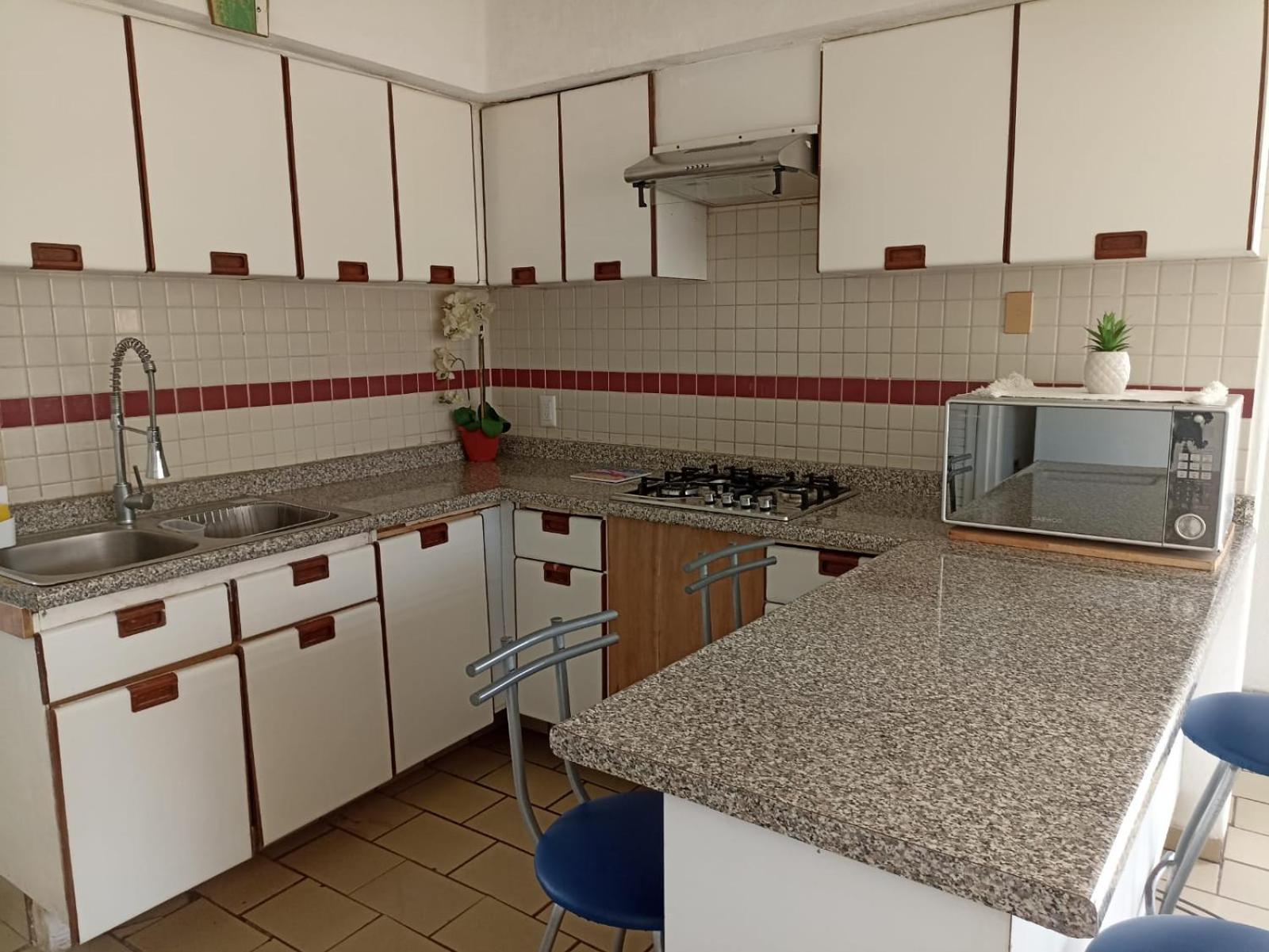 Hermoso Apartamento En Manzanillo Con Alberca Y Cancha De Tenis, Ideal Para Relajarse Y Disfrutar De Una Escapada Tranquila En El Paraiso Tropical 외부 사진